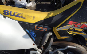 SUZUKI RMX250