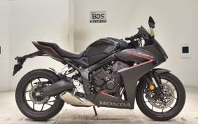 HONDA CBR650R E-Clutch 2024 RH17