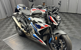 BMW M1000R 2024 0E81