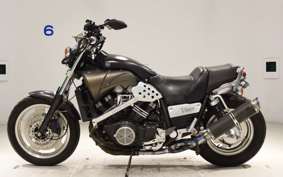 YAMAHA VMAX 2004