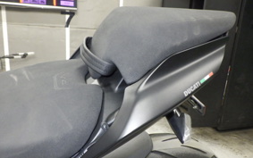 DUCATI STREETFIGHTER V4 S 2021