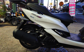 YAMAHA MAJESTYS SG28J