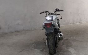 YAMAHA FZS600 FEATHER RJ02