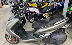 YAMAHA MAJESTYS SG28J