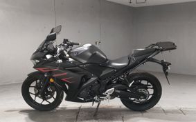 YAMAHA YZF-R25 RG10J