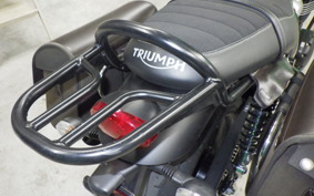 TRIUMPH STREET TWIN 2020