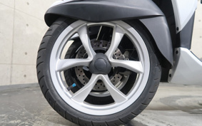 YAMAHA TRICITY 125 SE82J