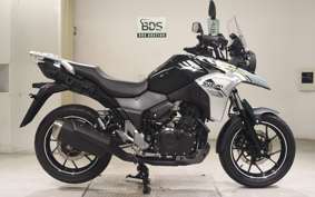 SUZUKI Vｽﾄﾛｰﾑ250A 2010