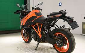 KTM 1290 SUPER DUKE GT 2018