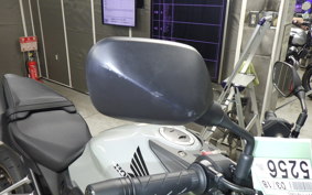 HONDA CB650R E-Clutch 2024 RH17