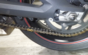 TRIUMPH DAYTONA 675 R 2015