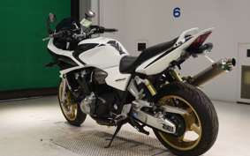 HONDA CB1300SB SUPER BOLDOR A 2010 SC54