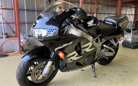 HONDA CBR900RR FIRE BLADE 1999 SC33