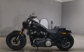 HARLEY  HARLEY FXFBS1870 2018 YLK
