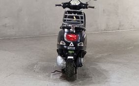 VESPA VESPALX125 ..