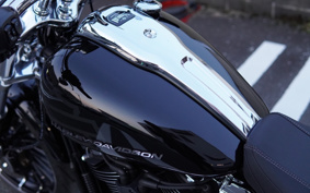 HARLEY FXBR 2026 YE9