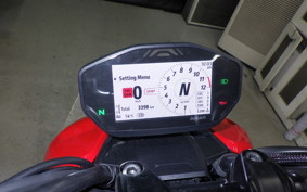 DUCATI STREETFIGHTER V2 2022