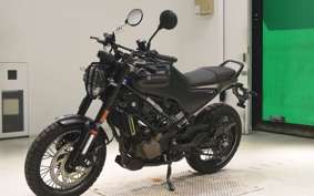HUSQVARNA SVARTPILEN 125