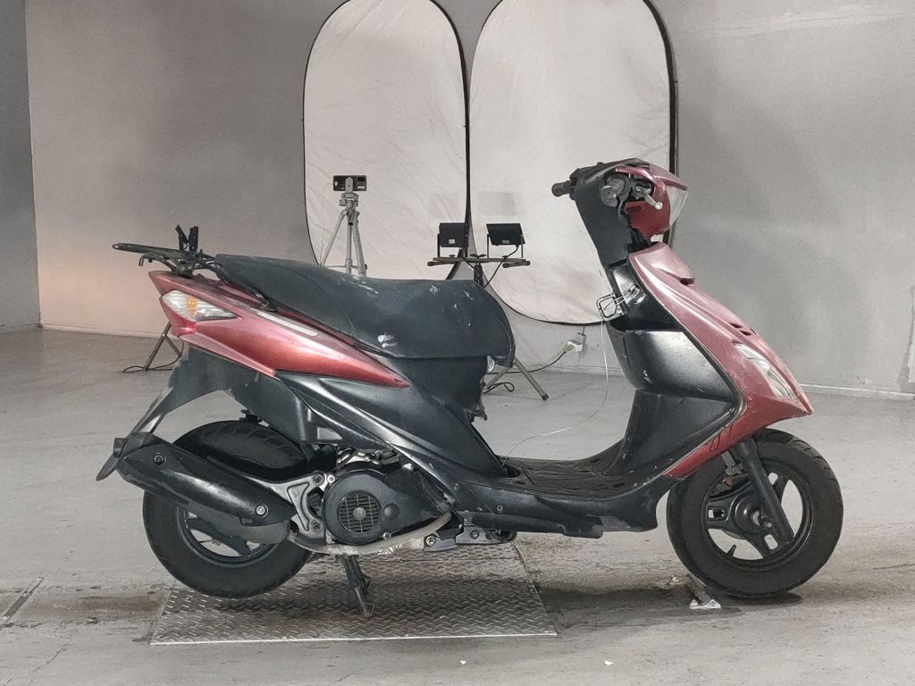 Фото Suzuki ADDRESS V125 с японского аукциона