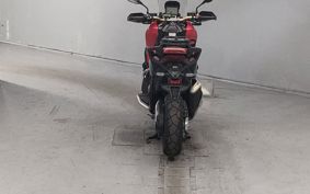 HONDA X-ADV 750 RC95