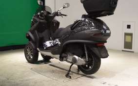 PIAGGIO MP3 250