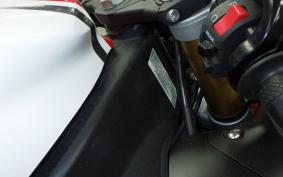 YAMAHA YZF-R1 2010