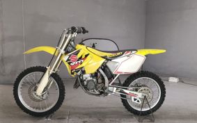SUZUKI RM125 RF16A