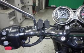 TRIUMPH BONNEVILLE T100 2023