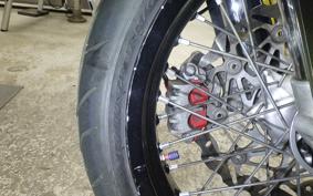 SUZUKI DR-Z400SM 2005 SK44A