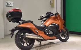 HONDA NM4 VULTUS -01 2015 RC82