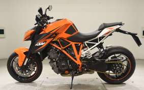KTM 1290 SUPER DUKE R 2016