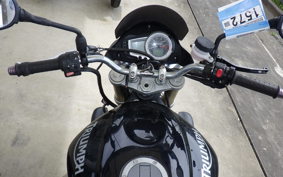 TRIUMPH STREET TRIPLE 2009