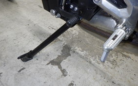 TRIUMPH TRIDENT 660 2023
