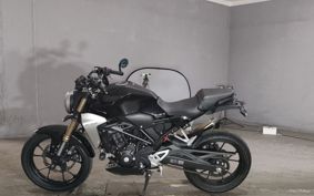 HONDA CB250R MC52