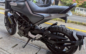 OTHER HUSQUARNA SVARTPILEN 250