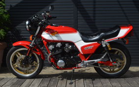 HONDA CB750 1981 RC04