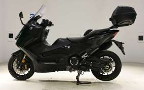 YAMAHA T-MAX 560 T 2024 SJ19J