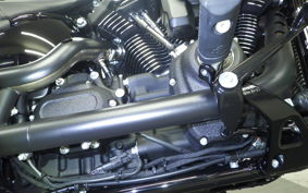 HARLEY FXLRST1920 2025
