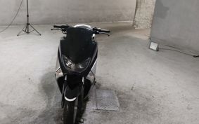 YAMAHA N-MAX 125 SE86J