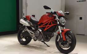 DUCATI MONSTER 696 + 2010