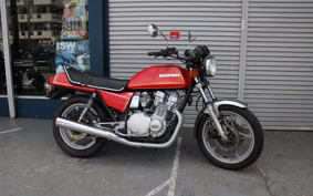 SUZUKI GSX-750 1985 GS75X