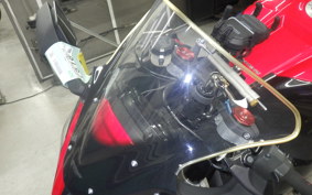 KAWASAKI ZX 10 NINJA R 2013