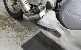 HONDA AFRICA TWIN 750 2001 RD07