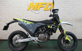 HUSQVARNA 701SUPERMOT 2024