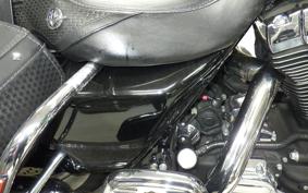 HARLEY FLHRCI 1450 2005