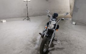 YAMAHA DRAGSTAR 1100 2004 VP13J