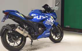 SUZUKI ジクサー250 SF