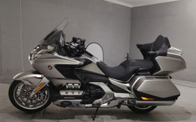 HONDA GL1800 TOUR DCT SC79