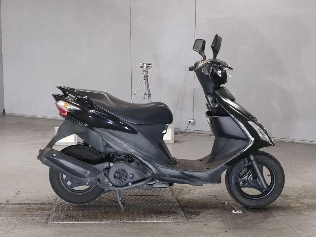 Фото Suzuki ADDRESS V125 с японского аукциона