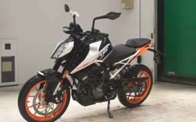KTM 125 DUKE 2025